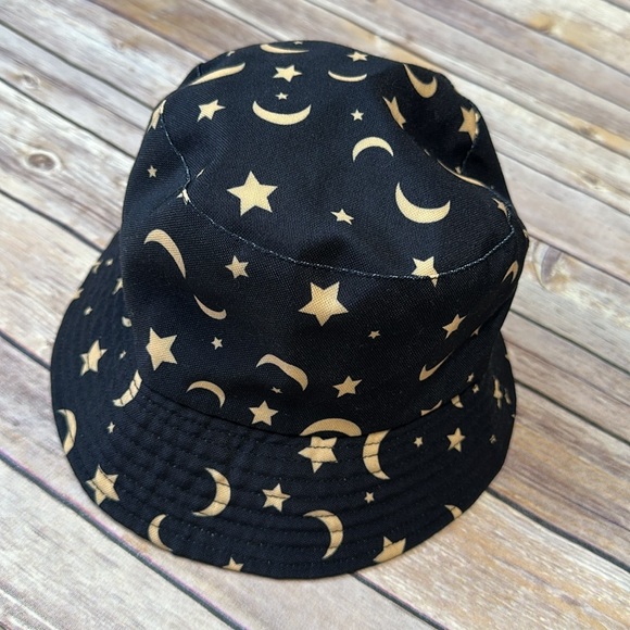 Starry Night Bucket Black Hat - Picture 3 of 3